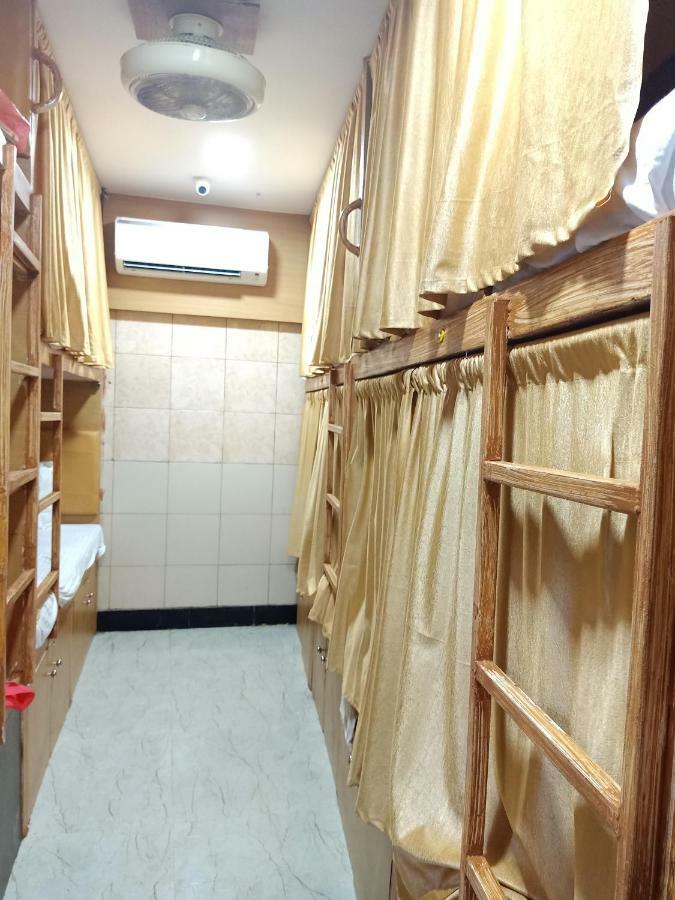 Mabrook Dormitory Mumbai Exterior photo